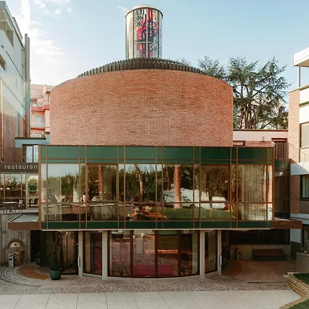 Adoro Hotel-3